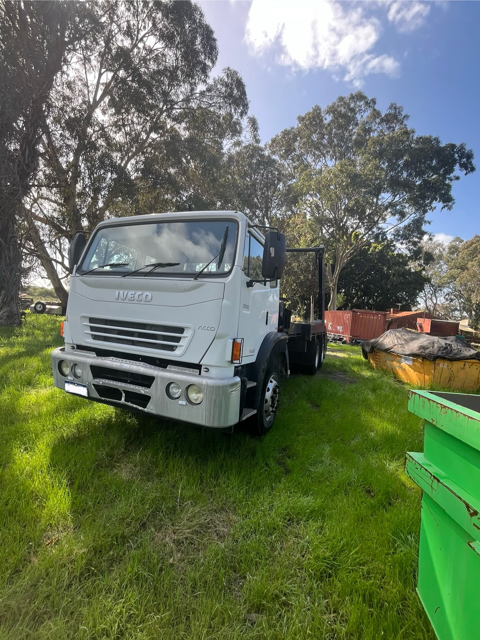 SKIP BIN BUSINESS FOR SALE READY TO GO $220 K CASH FLOW FROM DAY ONE HEAVY DUTY TRUCK and 20 SKIP BI